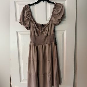Brand new with tags brown/ tan dress! Never worn! Very soft and nice material🤎